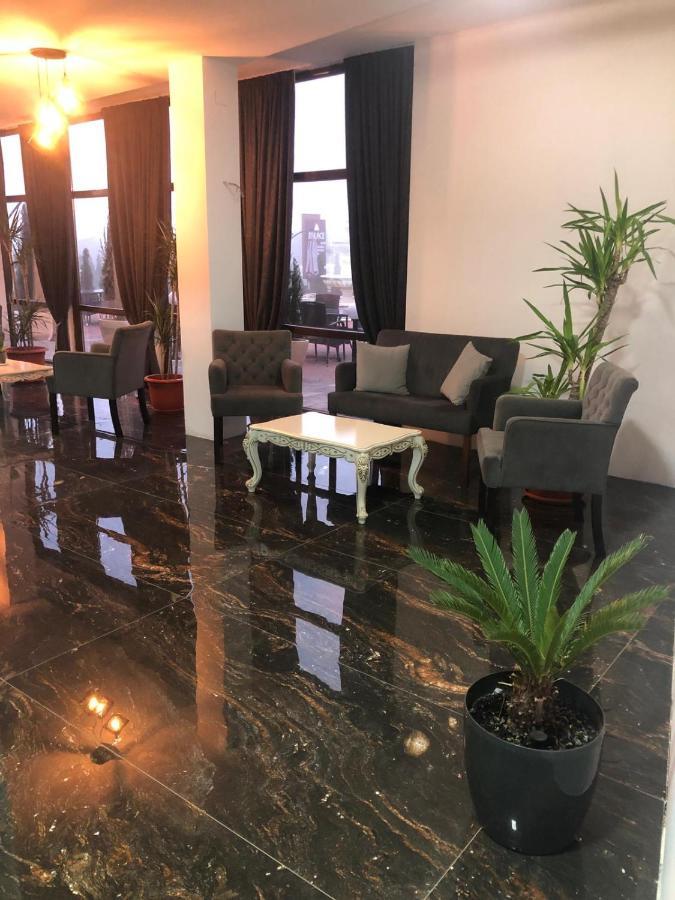 Hotel Aqua Palace Петрошань Екстер'єр фото