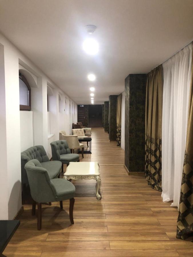 Hotel Aqua Palace Петрошань Екстер'єр фото